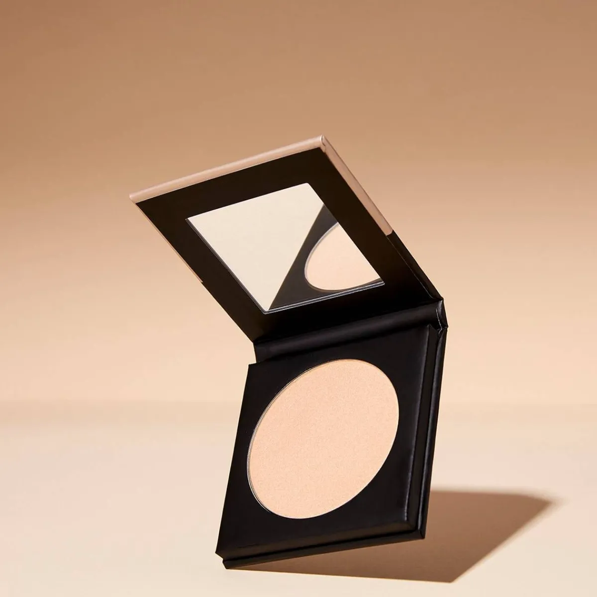 glow_touch_0.webp Adopt Glow Touch^ Blush